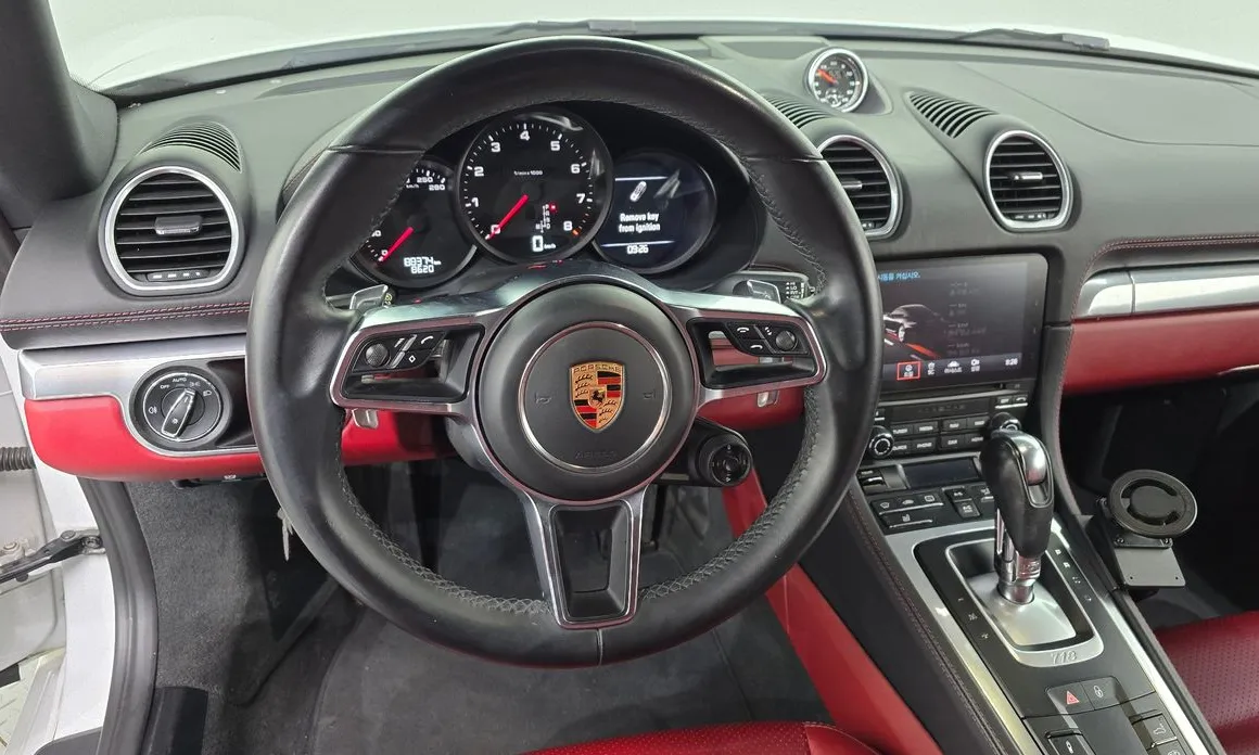 Porsche 718