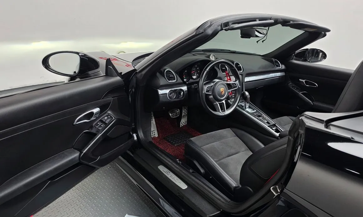 Porsche 718