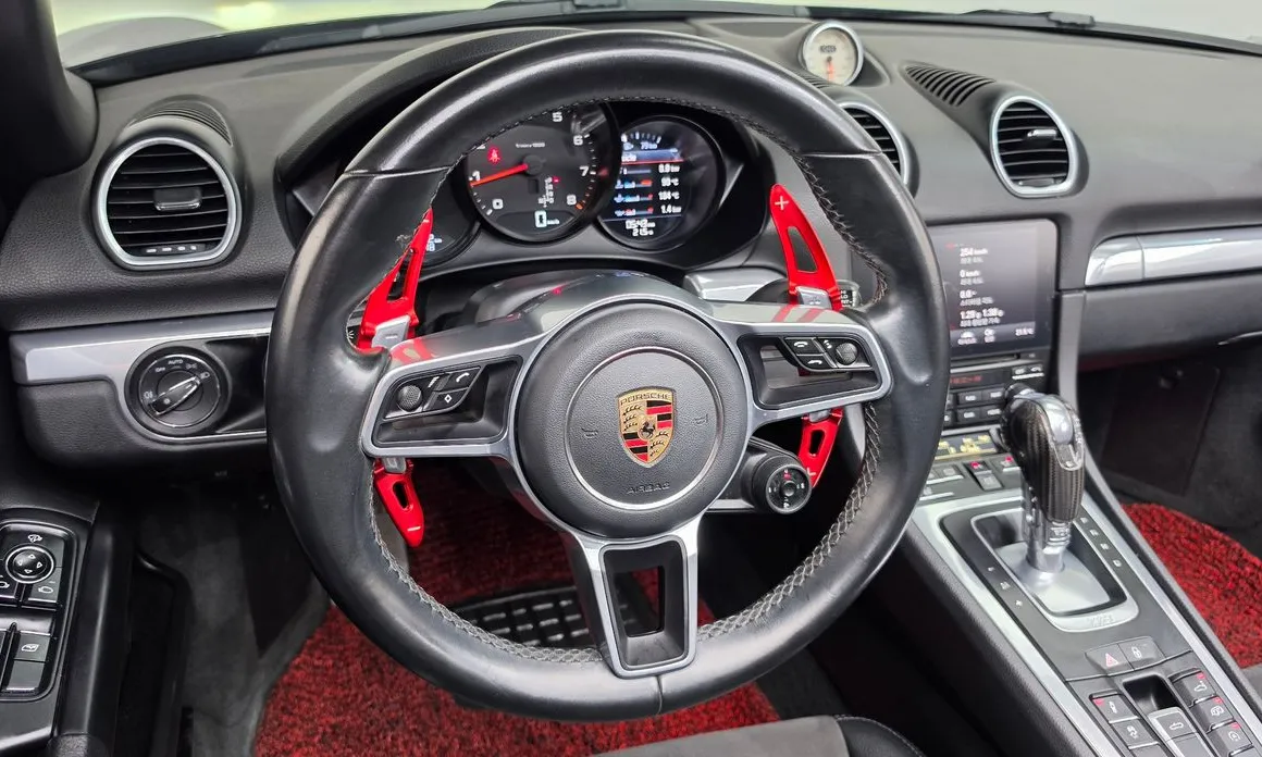 Porsche 718