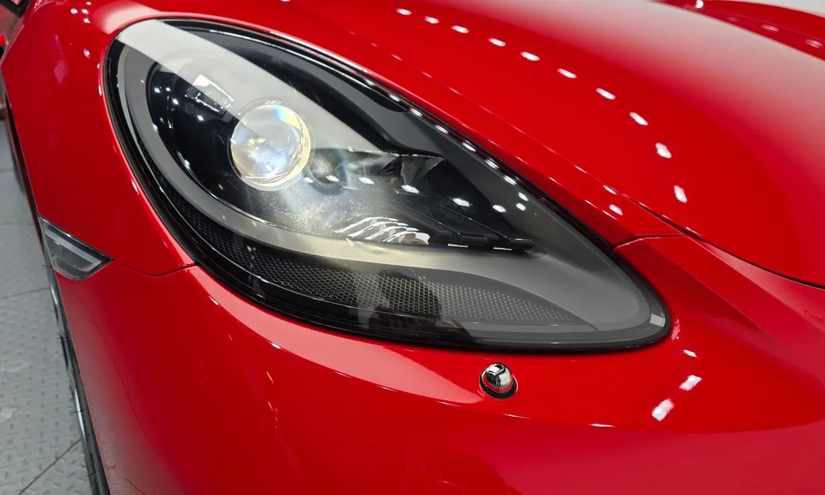 Porsche 718
