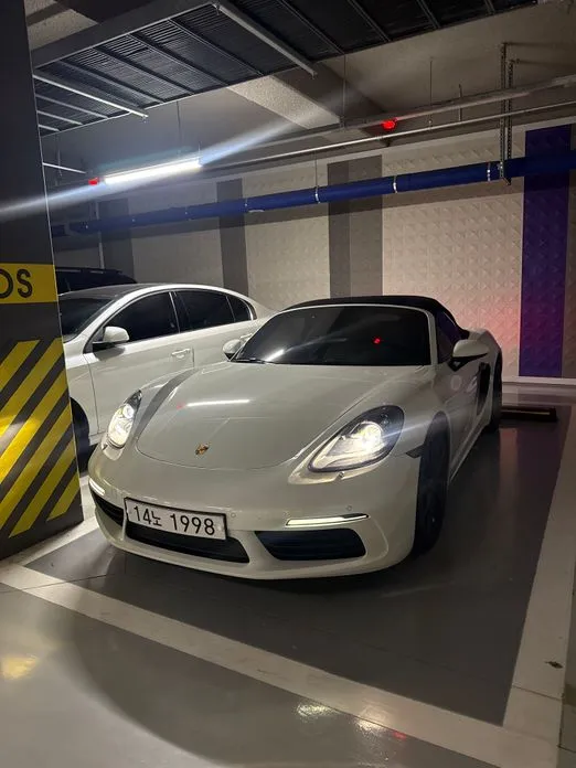 Porsche 718