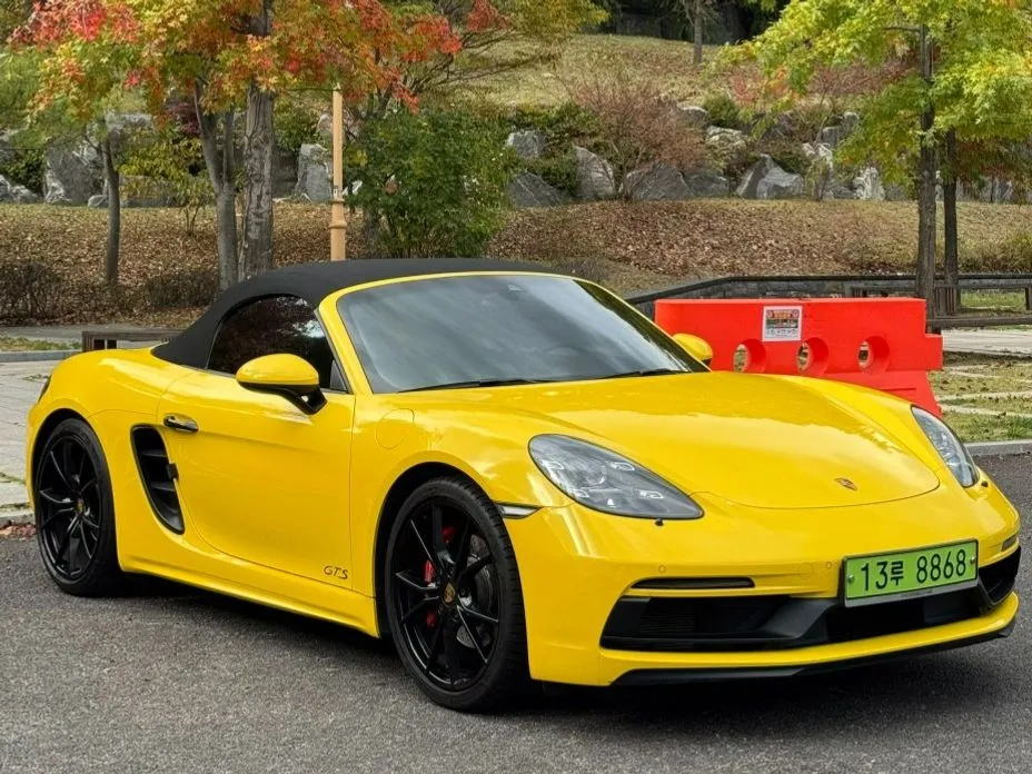 Porsche 718