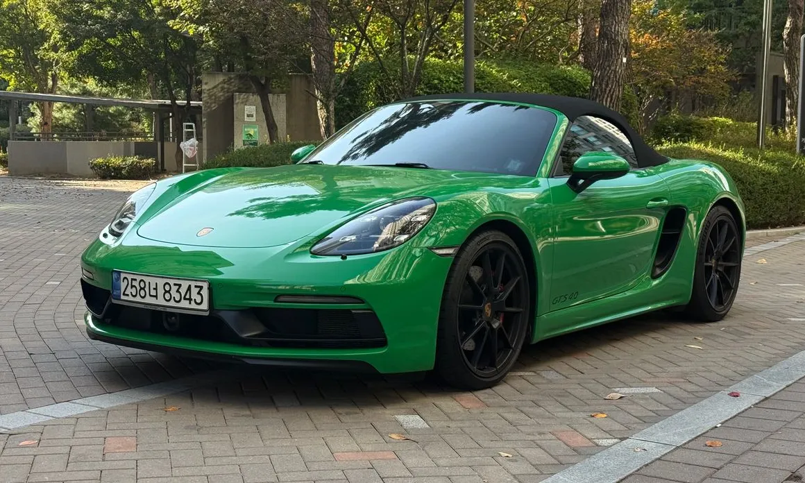 Porsche 718