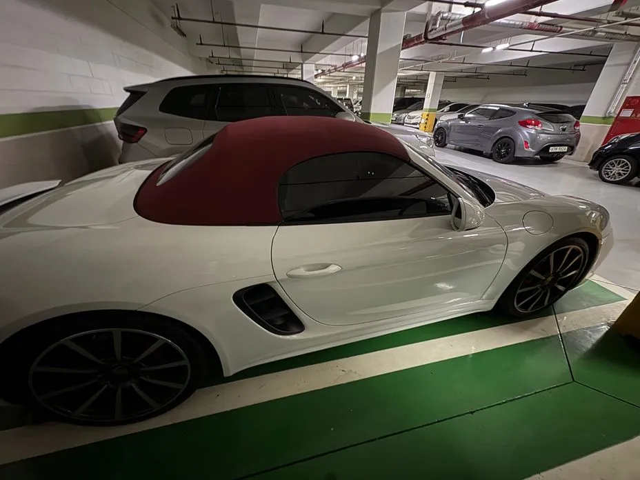 Porsche 718
