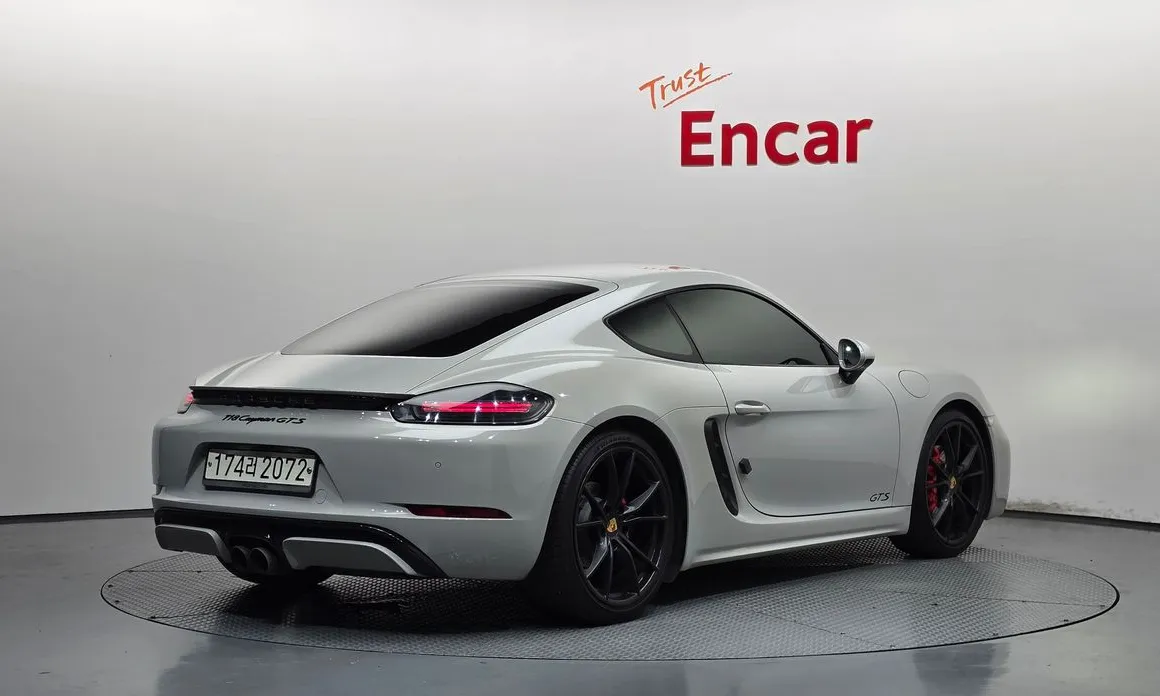 Porsche 718