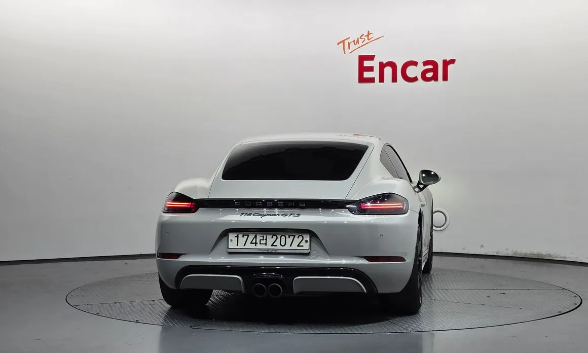 Porsche 718