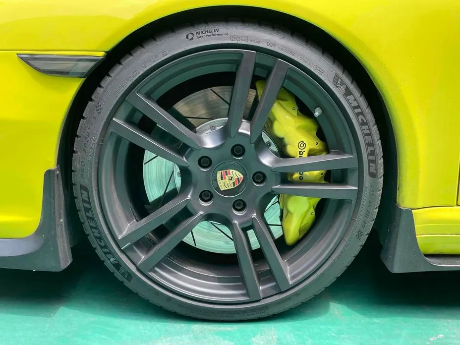 Porsche 911