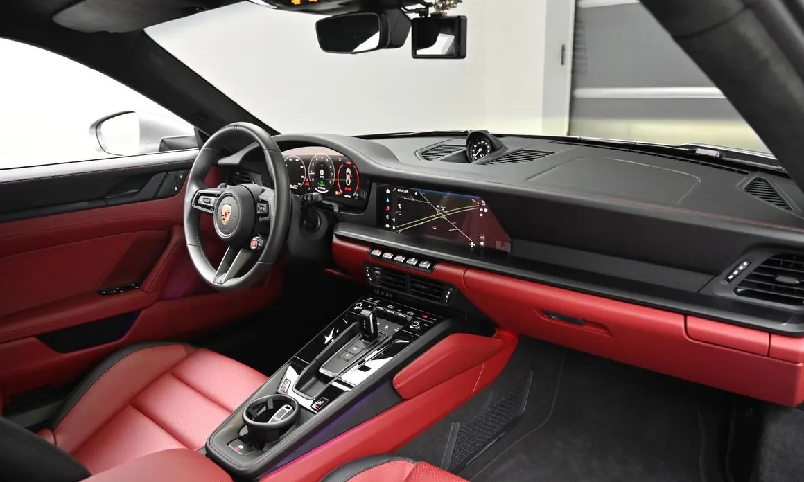 Porsche 911