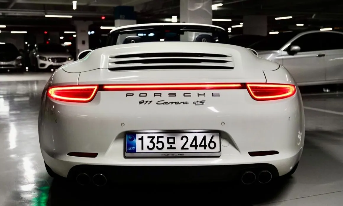 Porsche 911