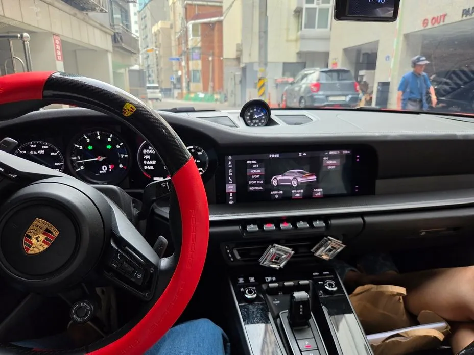 Porsche 911