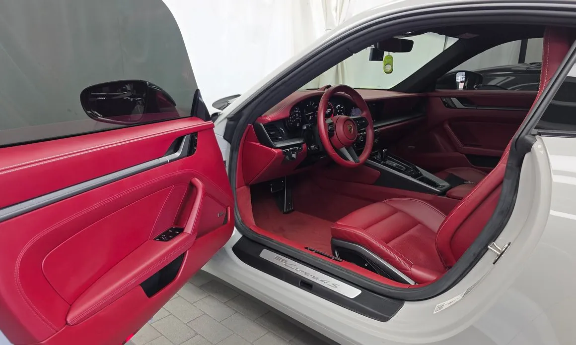 Porsche 911