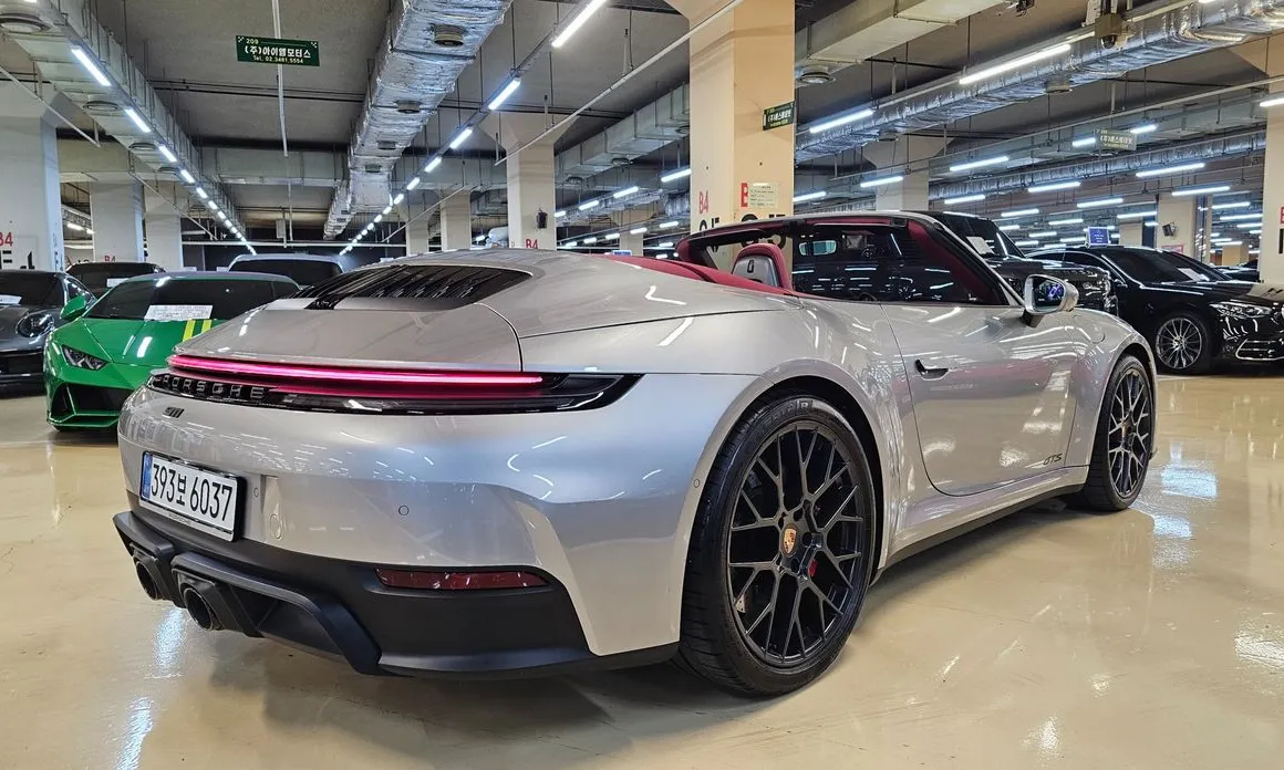 Porsche 911