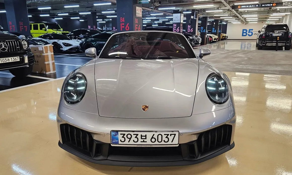 Porsche 911