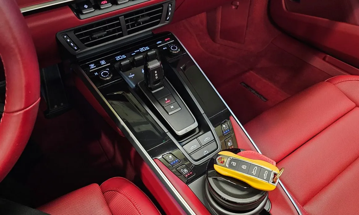 Porsche 911