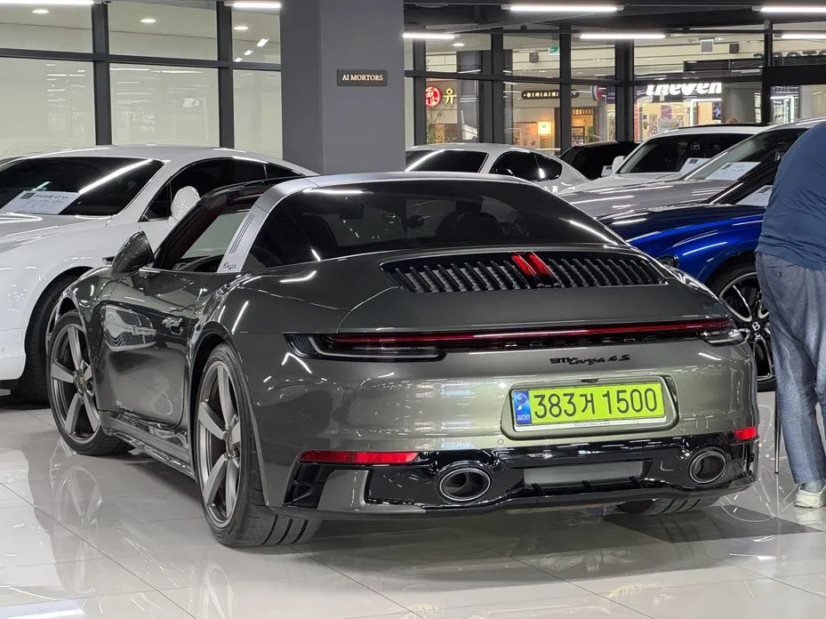 Porsche 911