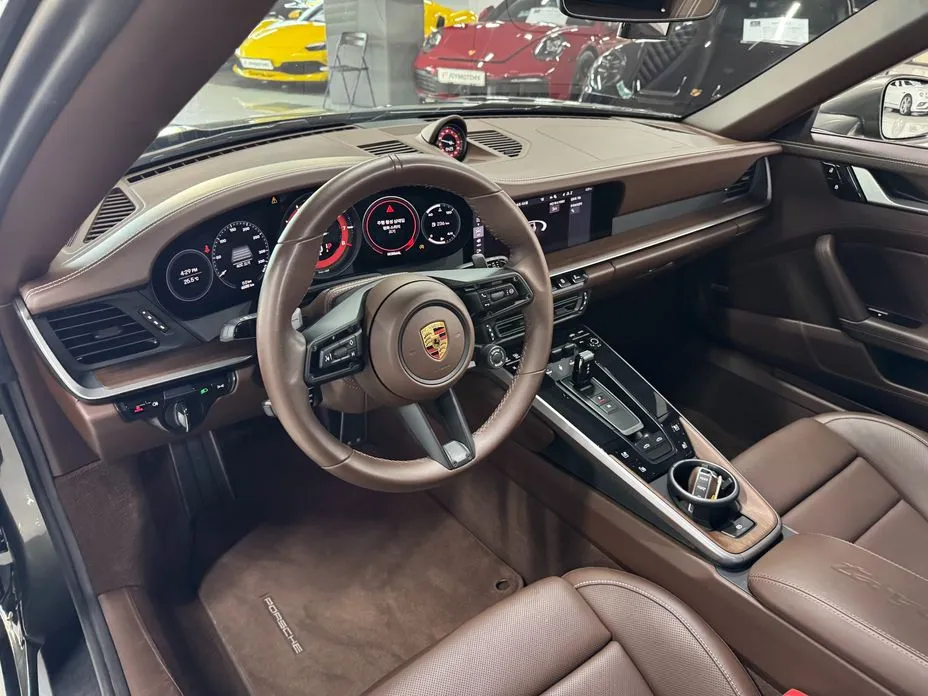Porsche 911