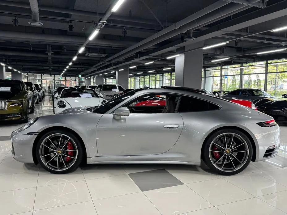 Porsche 911