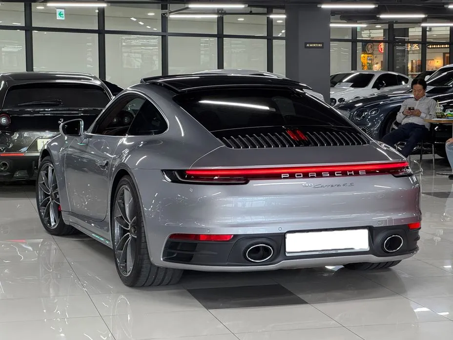 Porsche 911