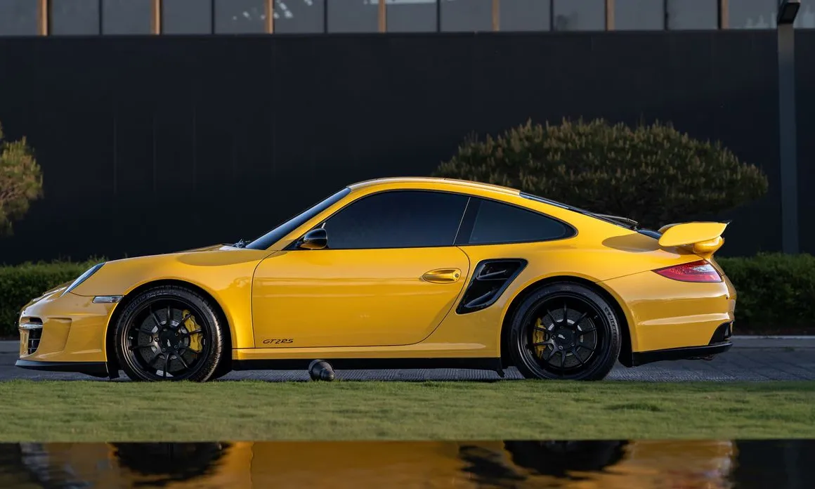 Porsche 911