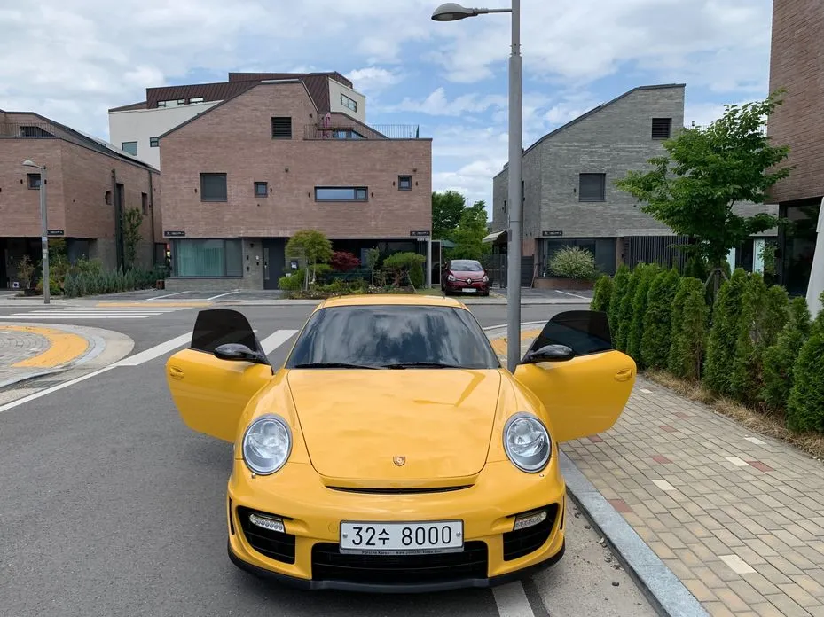 Porsche 911