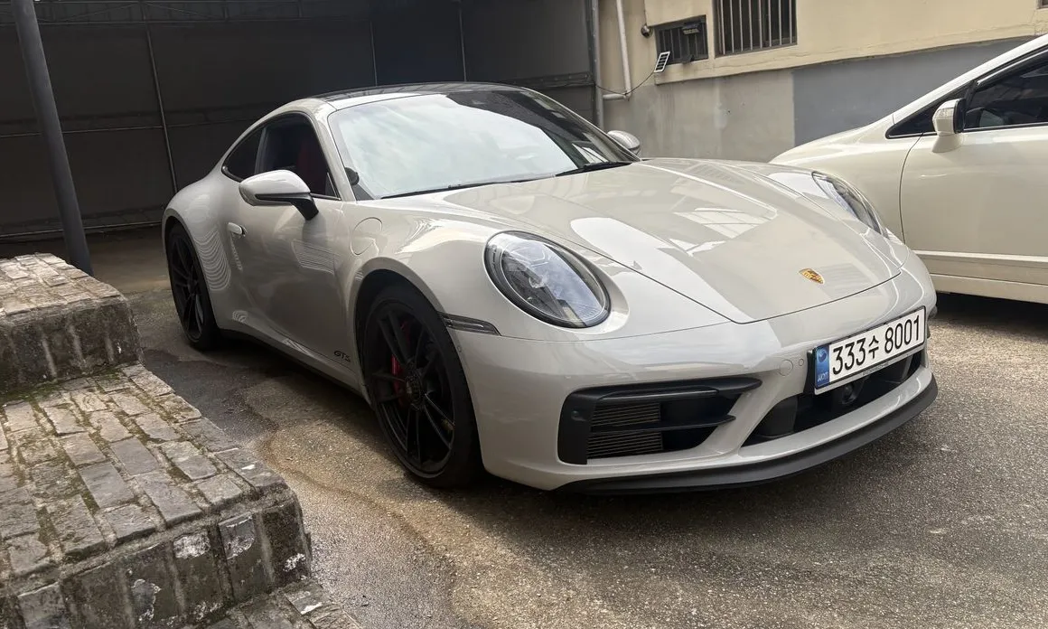 Porsche 911