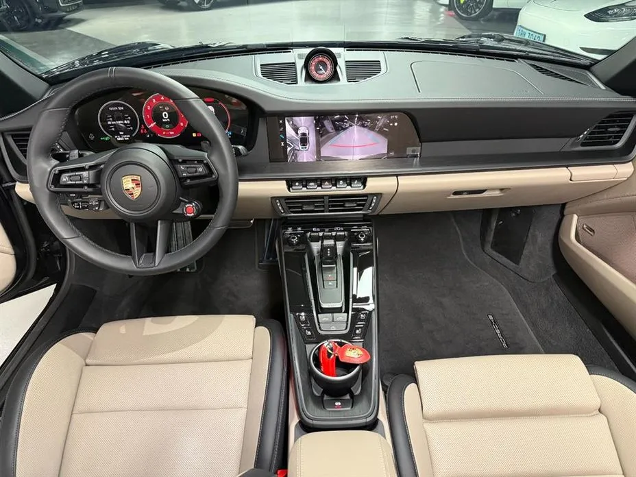 Porsche 911