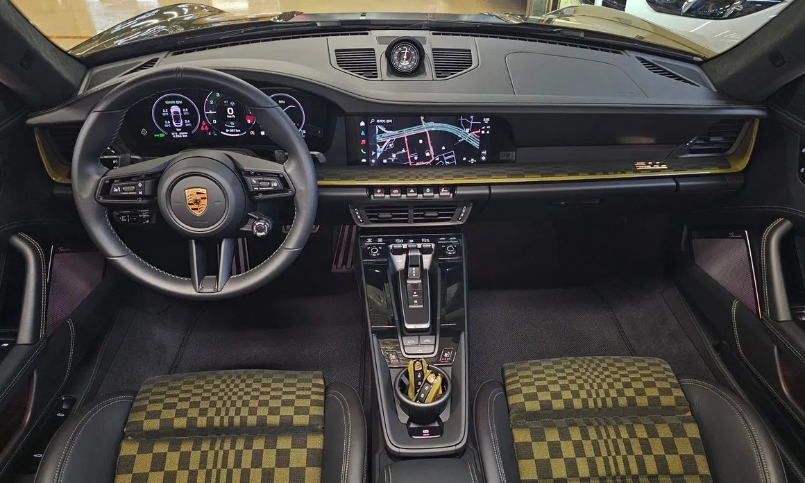 Porsche 911