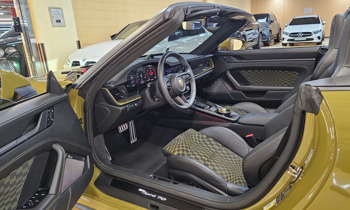 Porsche 911