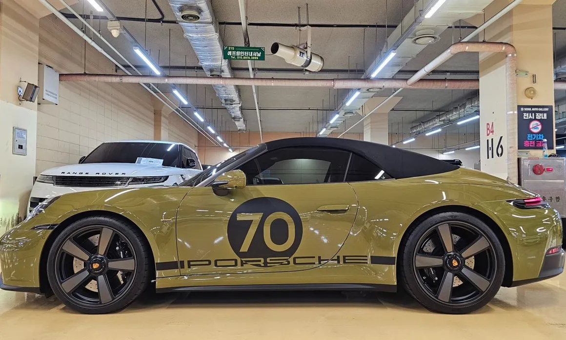 Porsche 911
