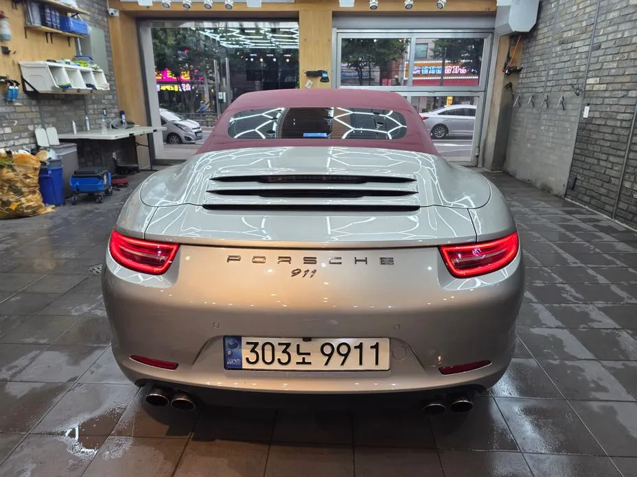 Porsche 911
