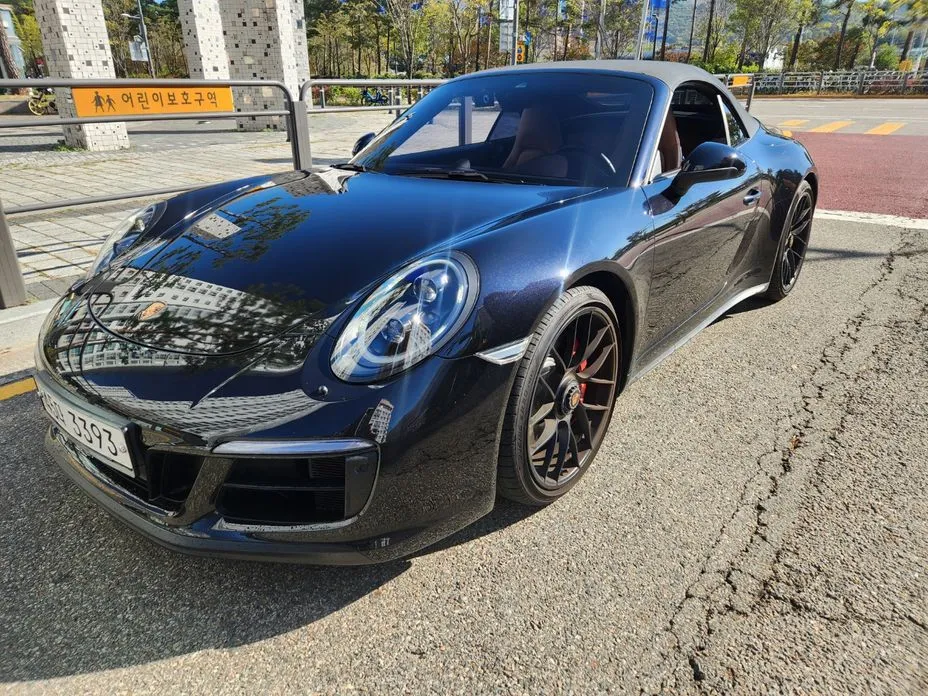 Porsche 911