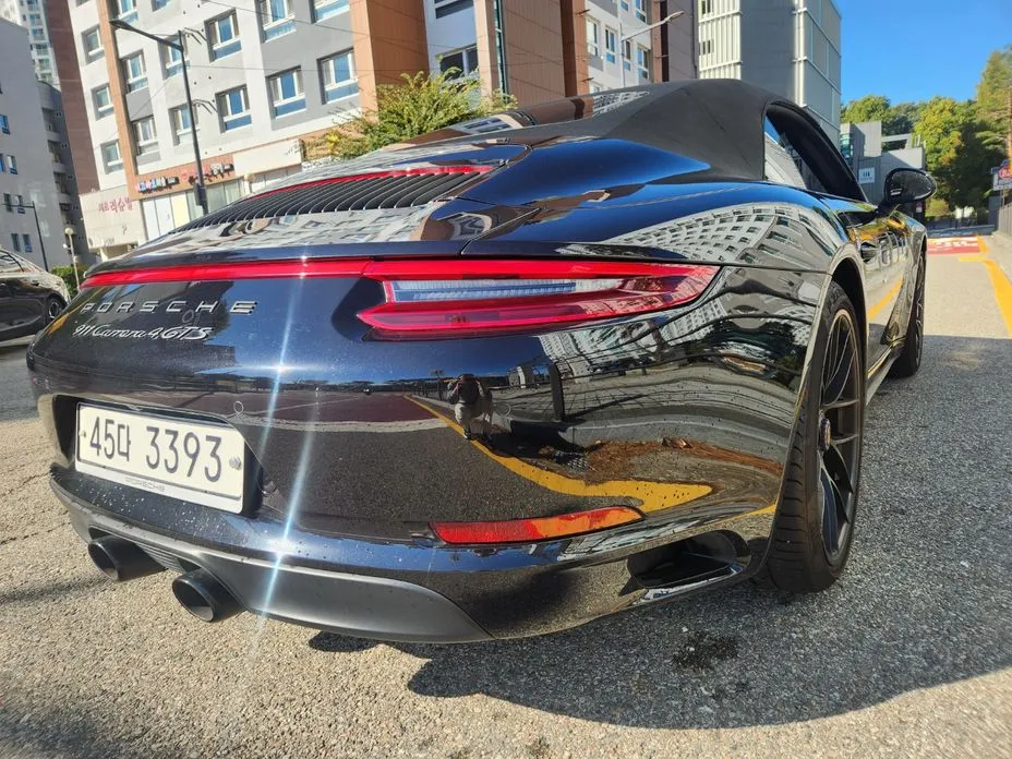 Porsche 911