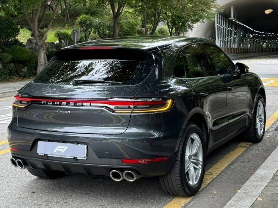 Porsche Macan