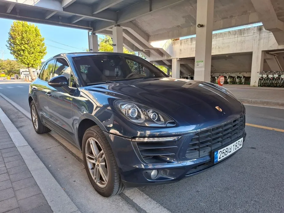 Porsche Macan