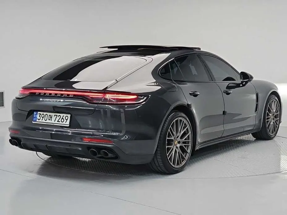 Porsche Panamera