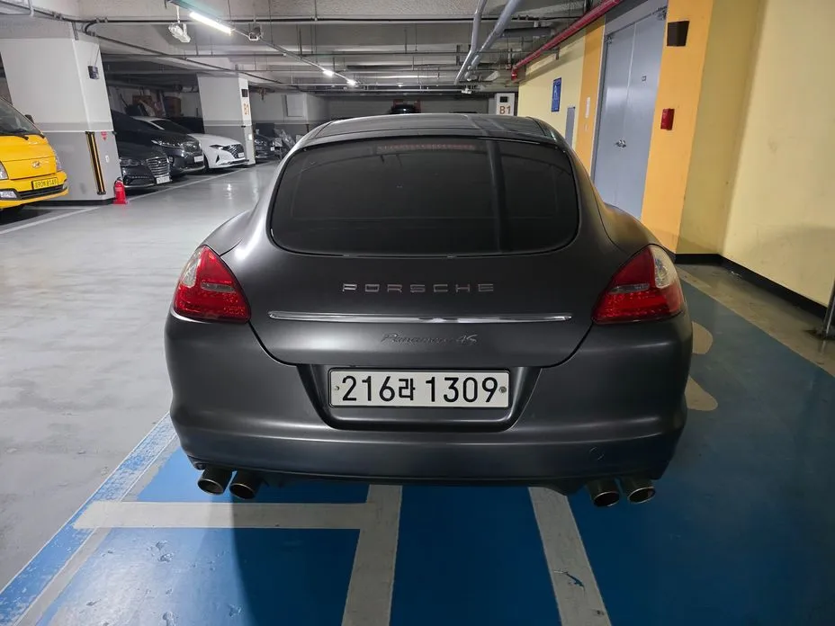Porsche Panamera