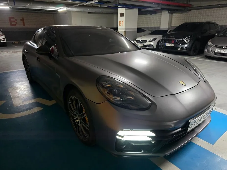 Porsche Panamera