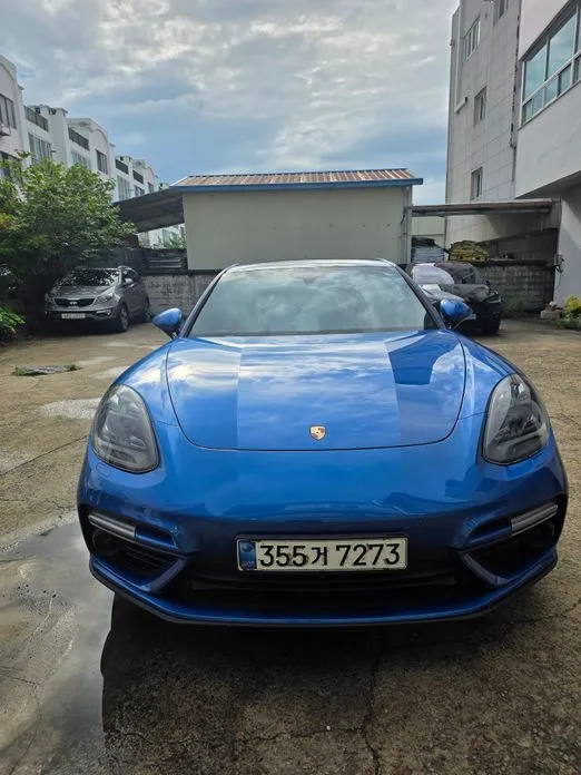 Porsche Panamera