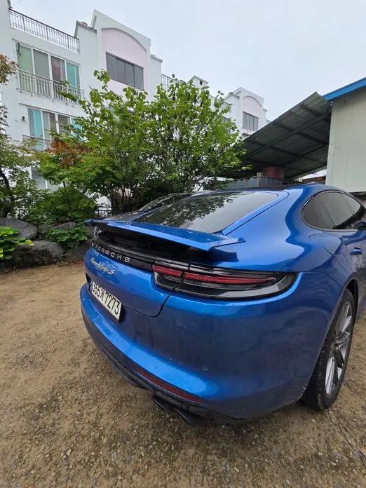 Porsche Panamera