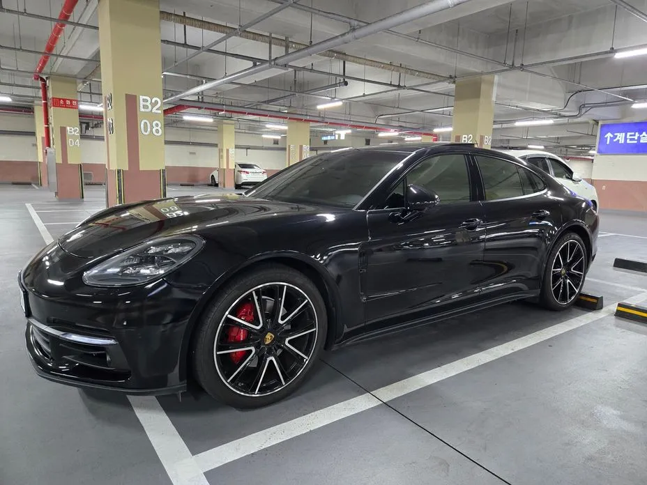 Porsche Panamera