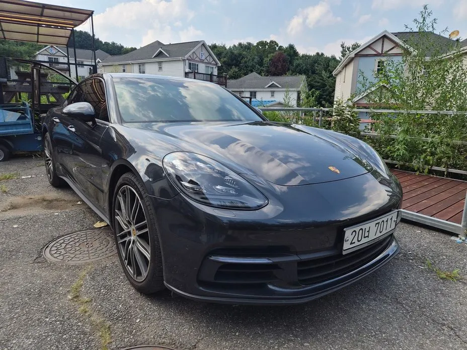 Porsche Panamera