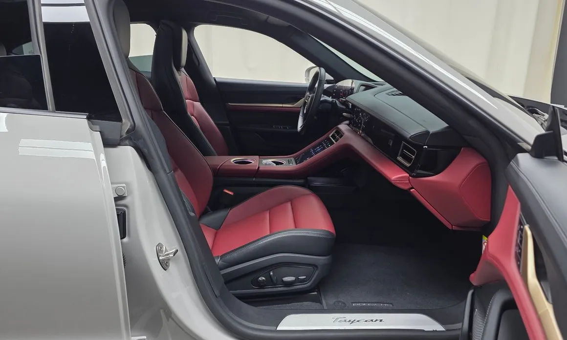 Porsche Taycan