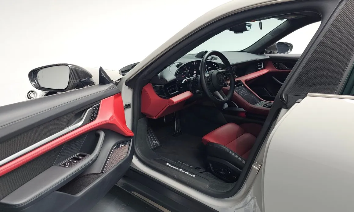 Porsche Taycan