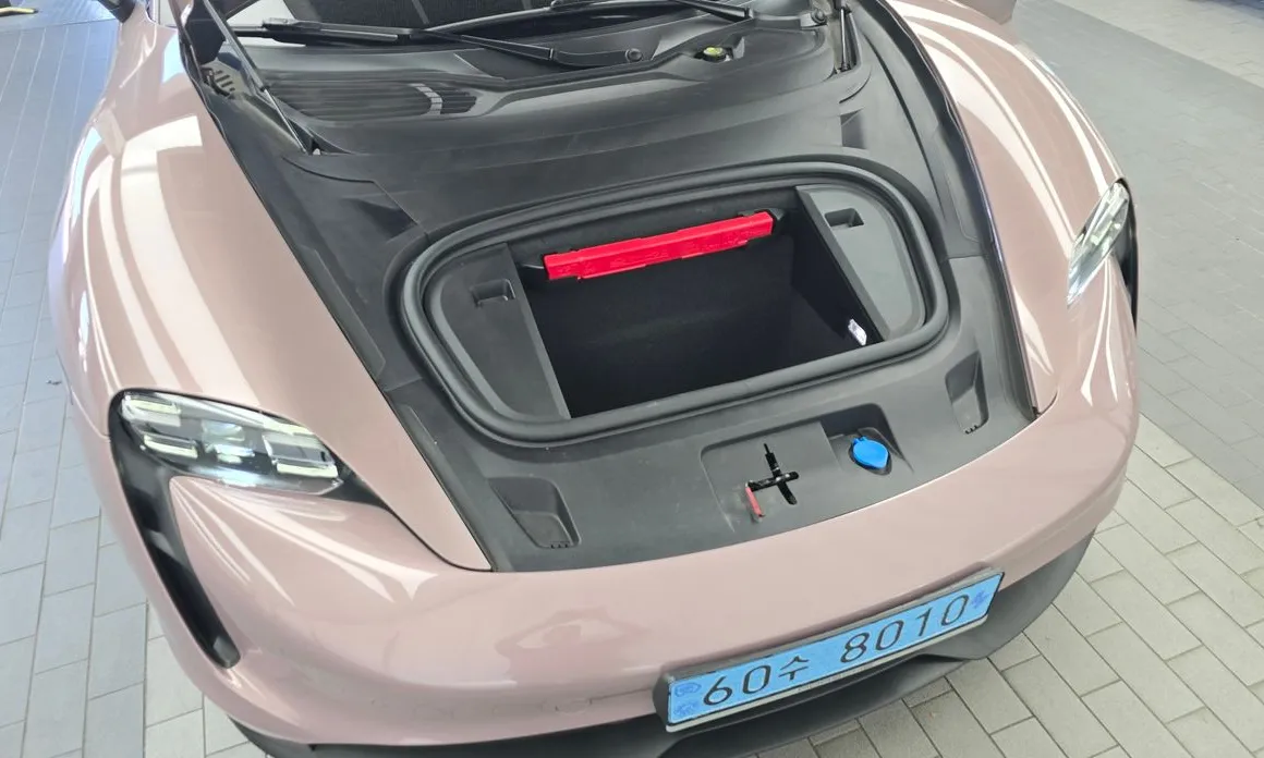 Porsche Taycan