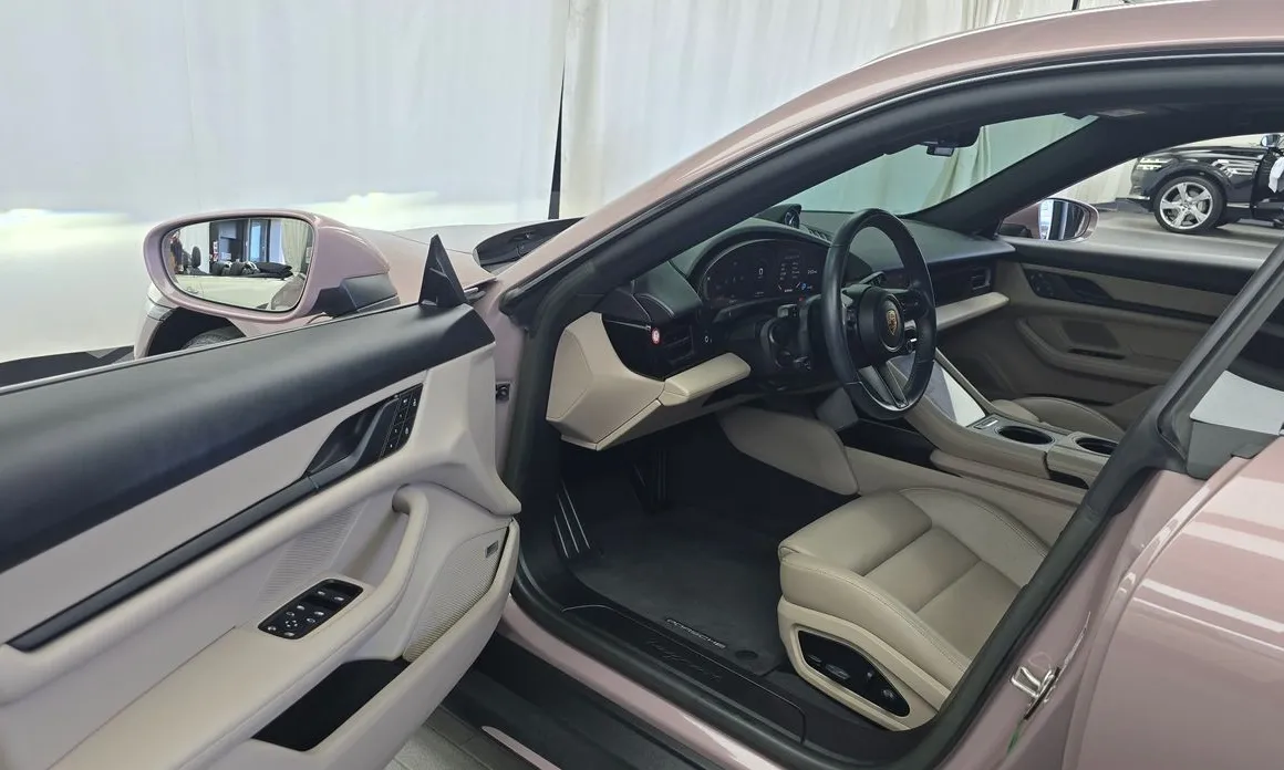 Porsche Taycan