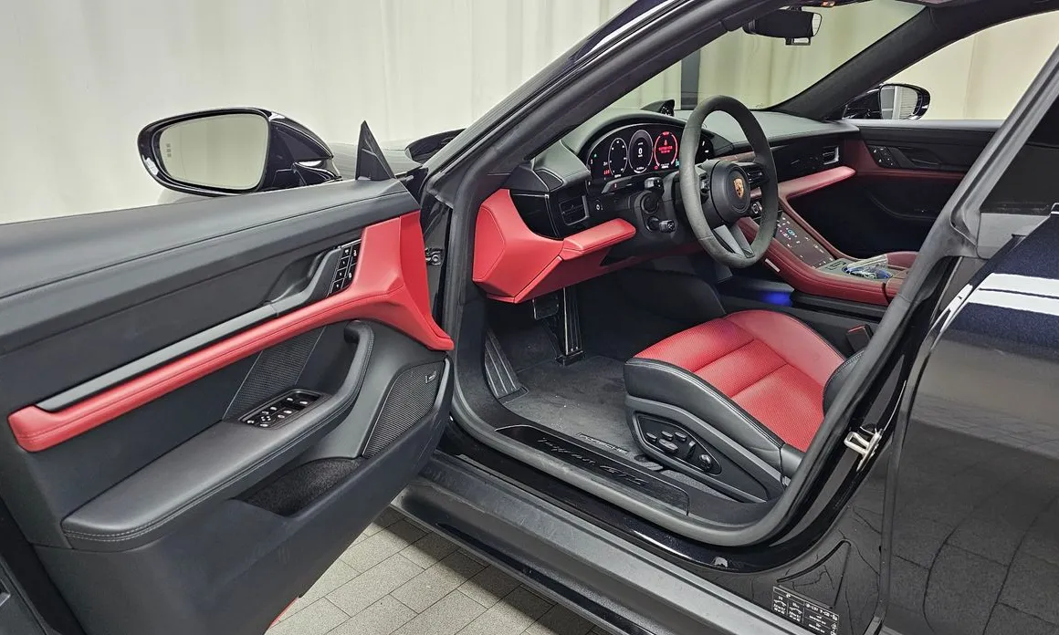 Porsche Taycan