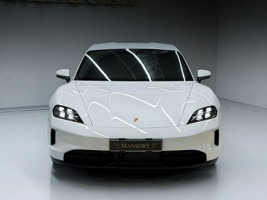 Porsche Taycan