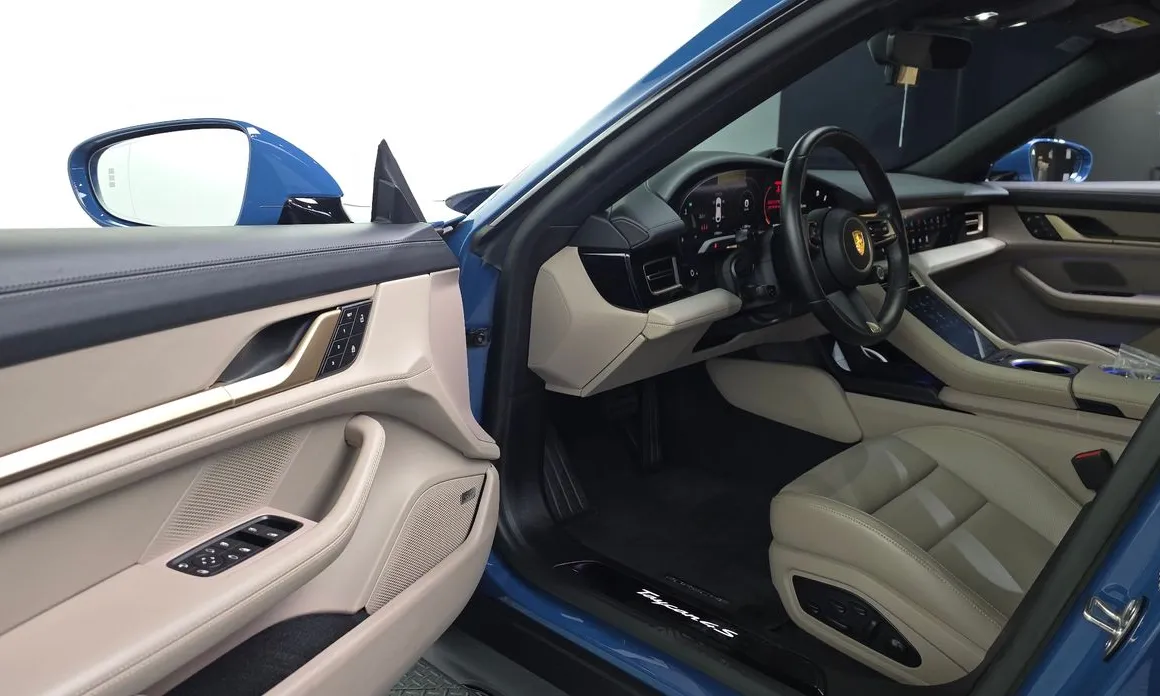 Porsche Taycan