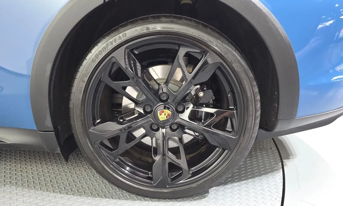 Porsche Taycan