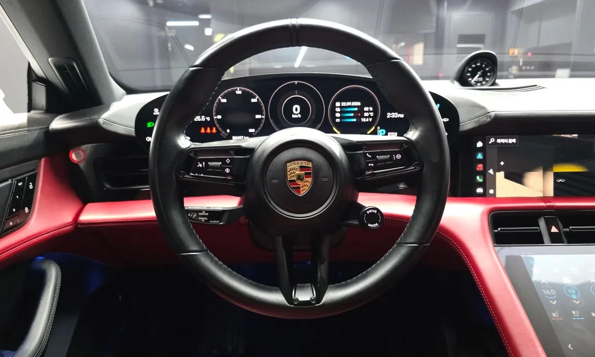 Porsche Taycan